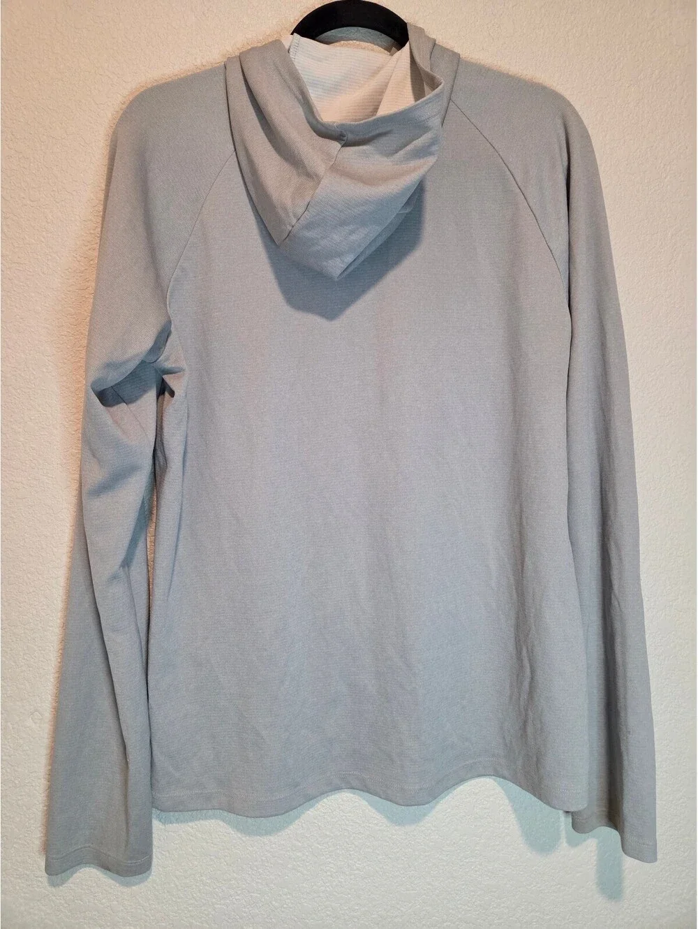 AS IS The North Face Light Gray Long Sleeve Hoodie Pullover, Size L